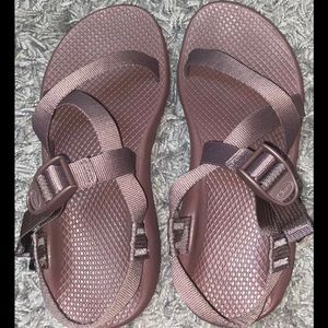 Womens chacos sandals